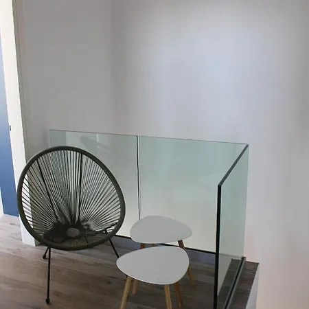 Olea Residence, Lemon Tree דרמי